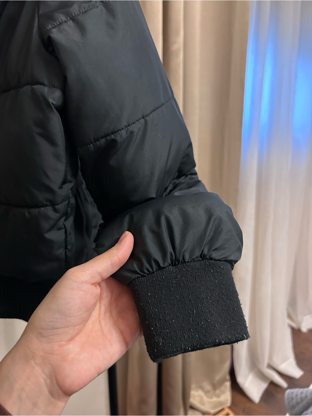 Hollister Black Quilted Puff Jacket with Ribbed Hem - Picture 5 of 6